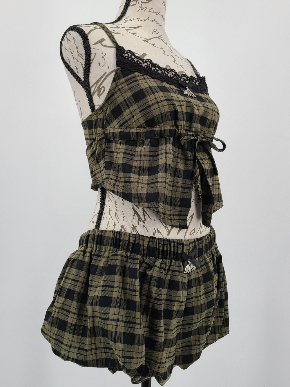 Thorn And Fable Plaid Lace-Trim Cropped Cami and Shorts Set Size Medium